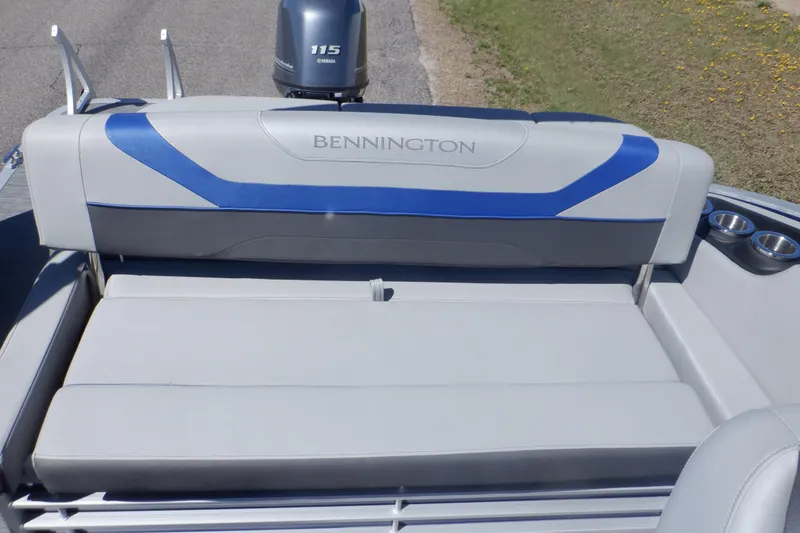 Slide: The Image of 2022 Bennington SX 22 Swingback boat with comfortable seating and sleek design. - 26