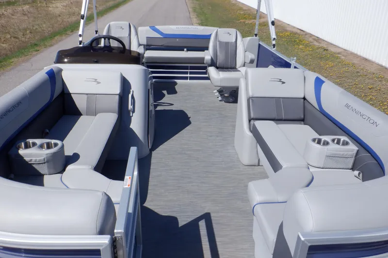 Slide: The Image of 2022 Bennington SX 22 Swingback pontoon boat with spacious seating and modern design. - 4