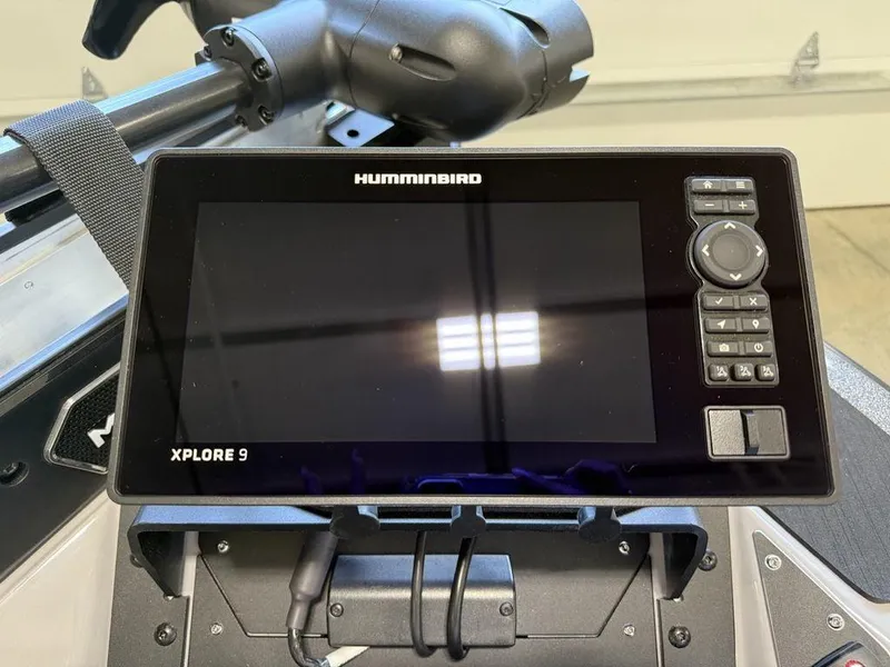 Slide: The Image of Humminbird Xplore 9 fish finder on 2025 Skeeter ZXR19 boat dashboard. - 8