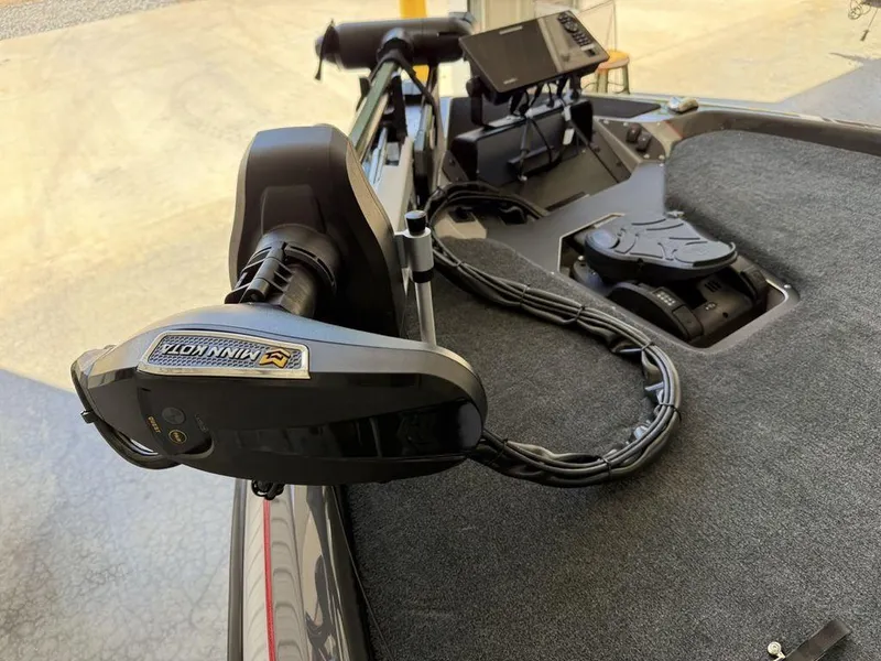 Slide: The Image of 2025 Skeeter ZXR19 boat with advanced trolling motor and navigation system. - 7