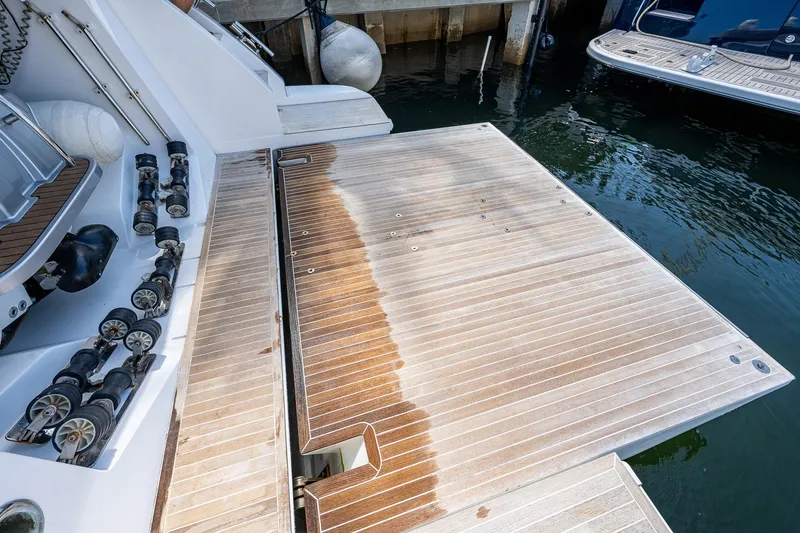 Slide: The Image of Azimut 55S 2014 - 57