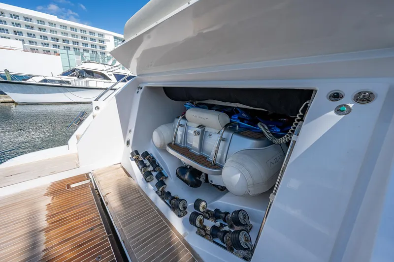 Slide: The Image of Azimut 55S 2014 - 60