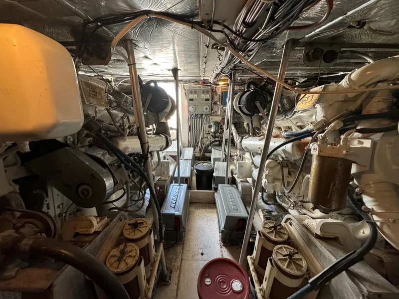 Slide: The Image of Bertram 54 Convertible 1986 - 102