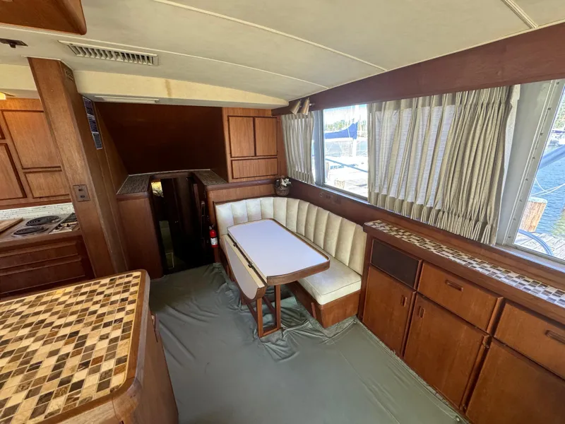 Slide: The Image of Bertram 54 Convertible 1986 - 38