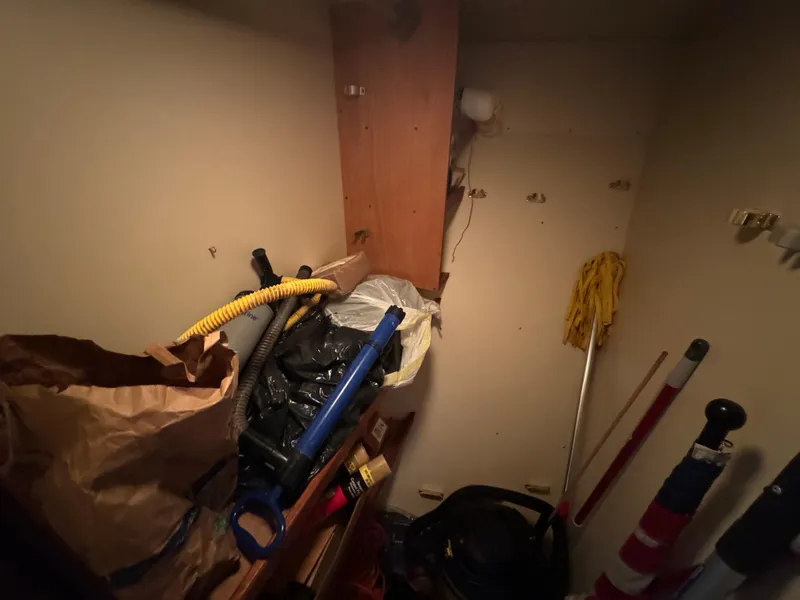 Slide: The Image of Bertram 54 Convertible 1986 - 62