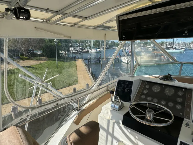 Slide: The Image of Bertram 54 Convertible 1986 - 76