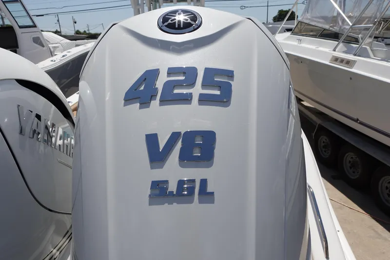 Slide: The Image of 2022 Cape Horn 34 XS with Yamaha 425 V8 5.6L outboard engine. - 42