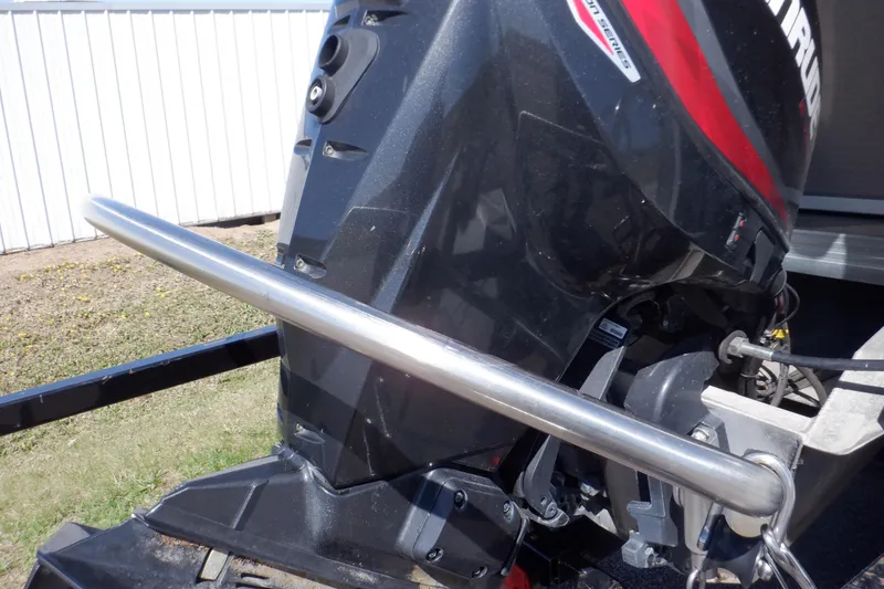 Slide: The Image of 2009 Premier 225 Sunsation LTD boat engine with stainless steel railing. - 36