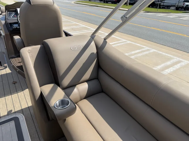 Slide: The Image of Veranda VTX 22RC 2023 - 53