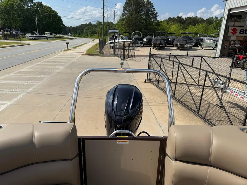 Slide: The Image of Veranda VTX 22RC 2023 - 54