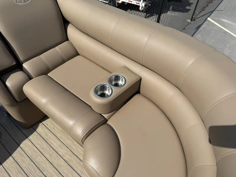 Slide: The Image of Veranda VTX 22RC 2023 - 60