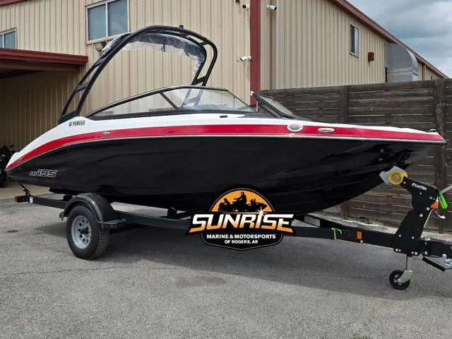 Slide: The Image of Yamaha AR 195 2025 - 2