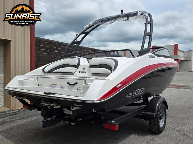 Slide: The Image of Yamaha AR 195 2025 - 20