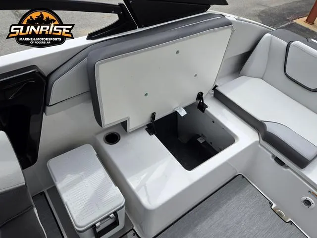 Slide: The Image of Yamaha AR250 2025 - 16