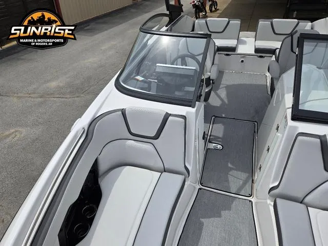 Slide: The Image of Yamaha AR250 2025 - 23