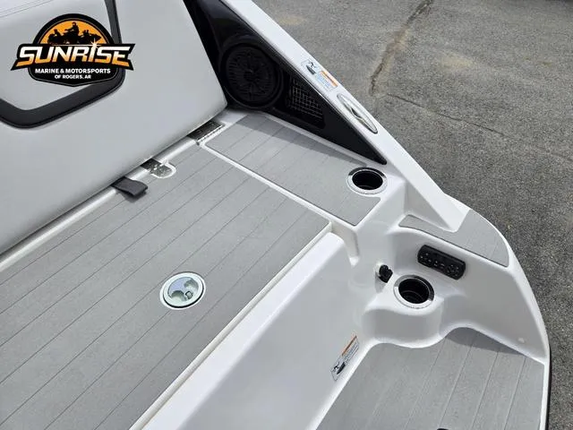 Slide: The Image of Yamaha AR250 2025 - 28