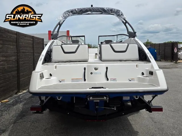 Slide: The Image of Yamaha AR250 2025 - 35