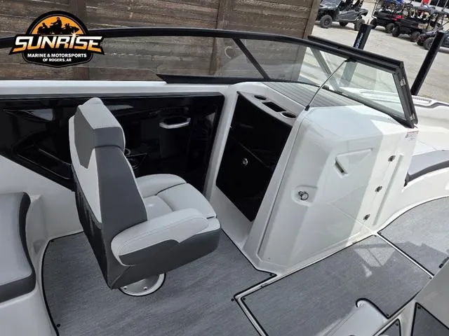 Slide: The Image of Yamaha AR250 2025 - 4