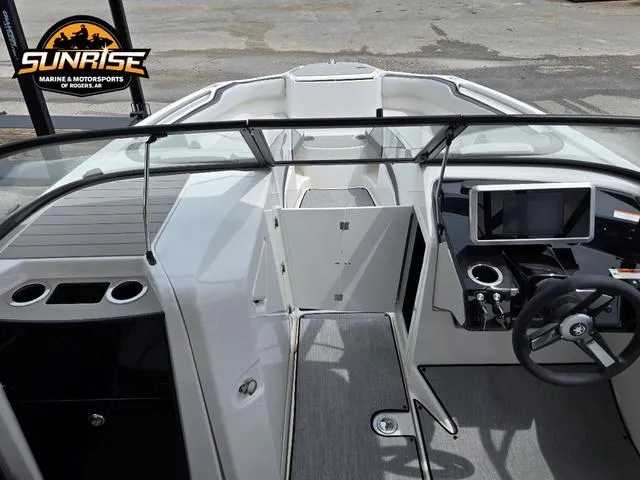 Slide: The Image of Yamaha AR250 2025 - 7