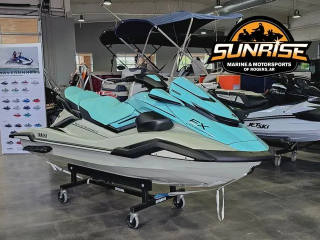 Slide: The Image of Yamaha WaveRunner® FX Cruiser HO 2025 - 5