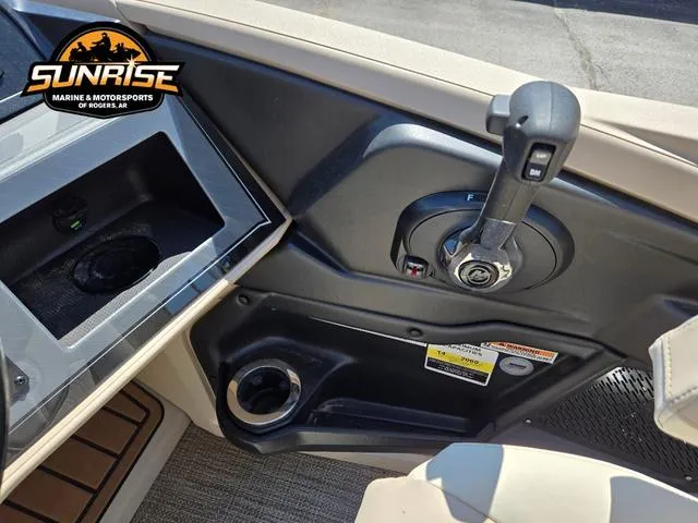 Slide: The Image of Avalon '25 Catalina Versatile Rear Lounger 2025 - 12