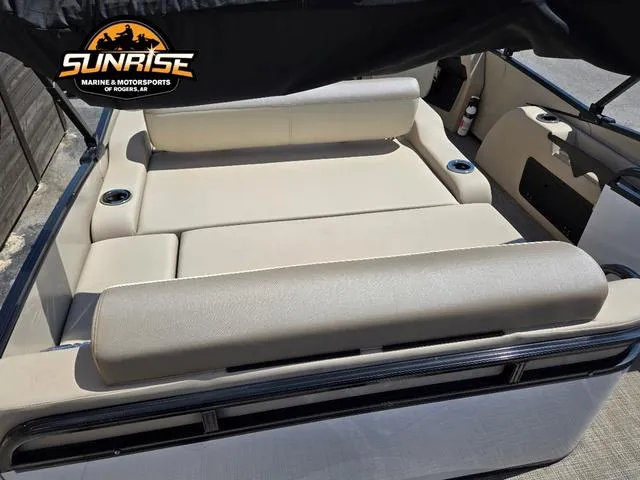 Slide: The Image of Avalon '25 Catalina Versatile Rear Lounger 2025 - 19