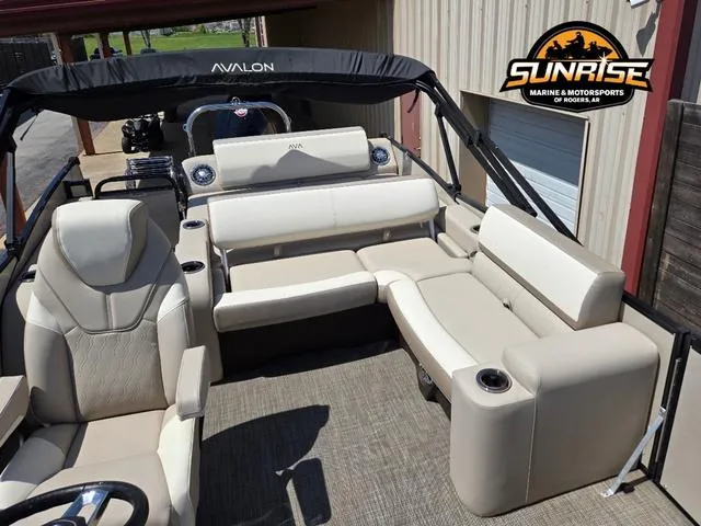 Slide: The Image of Avalon '25 Catalina Versatile Rear Lounger 2025 - 6