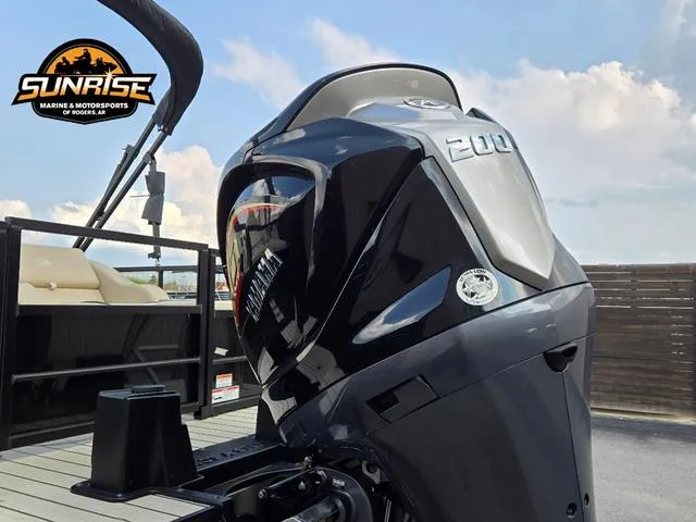 Slide: The Image of SunCatcher Select 322SS 2024 - 34