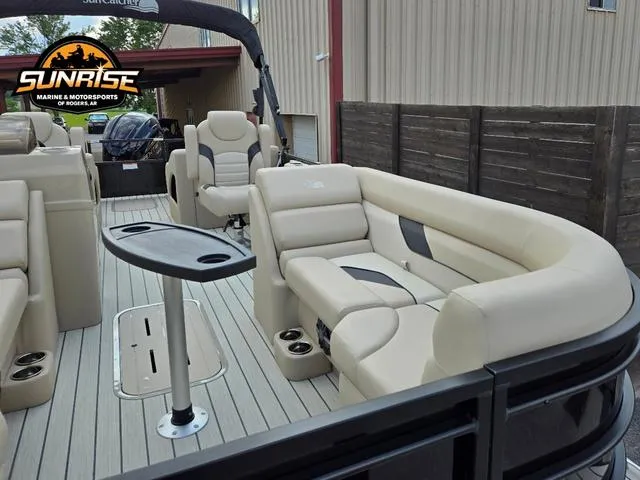 Slide: The Image of SunCatcher Select 322SS 2024 - 7