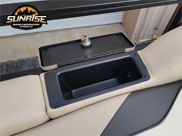 Slide: The Image of SunCatcher Select 322 SS 2024 - 26