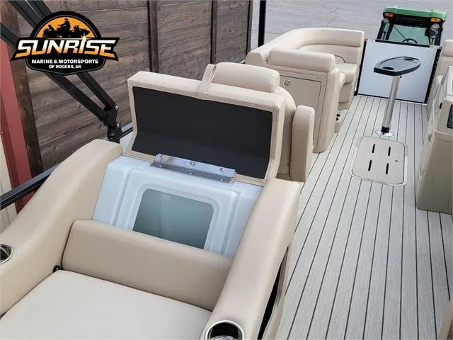 Slide: The Image of SunCatcher Select 322 SS 2024 - 28