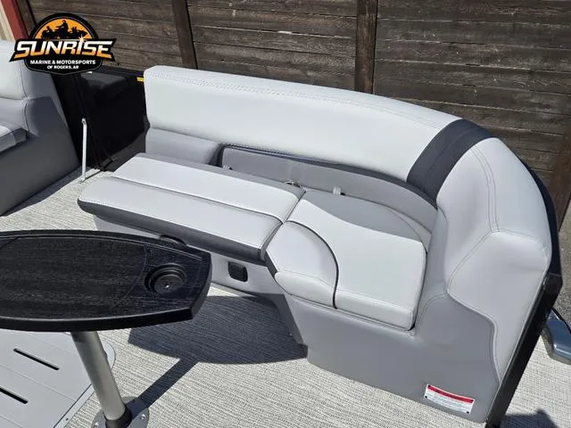 Slide: The Image of SunCatcher Select 324SS 2025 - 22