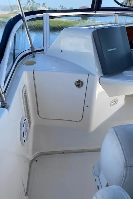 Slide: The Image of Raymarine autopilot display on 2003 Silverton 35 MY, showing standby mode at 355 degrees. - 17