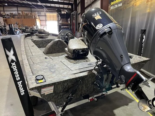 Slide: The Image of Xpress XP180 W/Yamaha 90 "SHO 2025 - 6