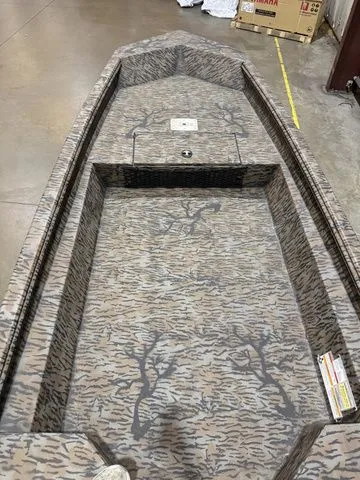 Slide: The Image of Xpress HD15DBX W/Yamaha 40HP 2025 - 6