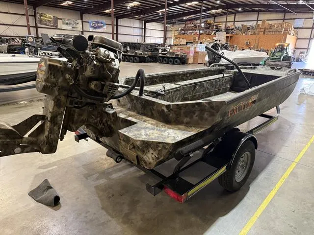 Slide: The Image of Excel 1751 Shallow Water F4 W/Mud Buddy HDR 40TK 2025 - 9