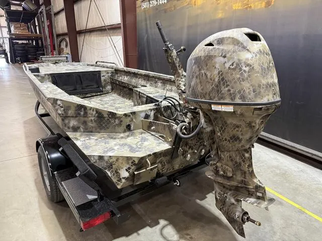 Slide: The Image of Excel 1651 Viper V4 W/Yamaha 50 2025 - 5