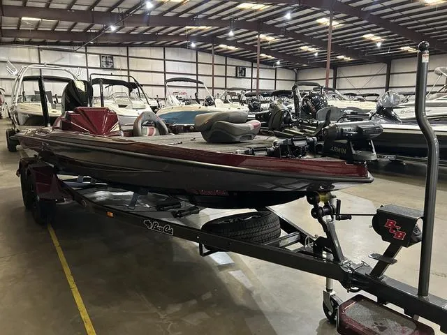 Slide: The Image of Bass Cat Puma STS W/Mercury 250 Pro Xs 2025 - 3