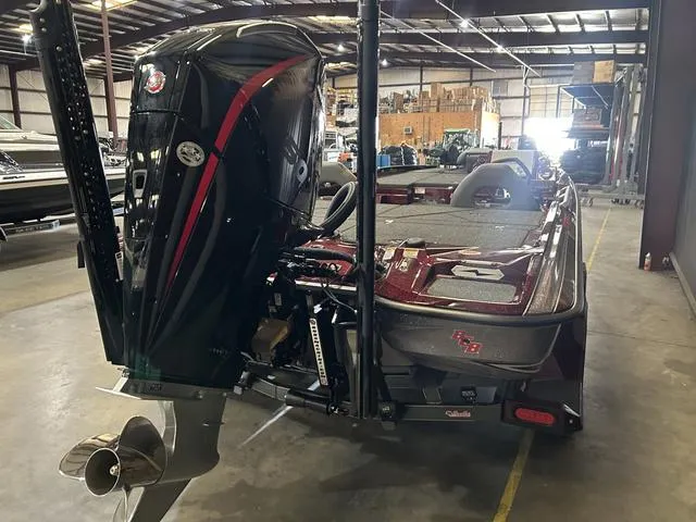 Slide: The Image of Bass Cat Puma STS W/Mercury 250 Pro Xs 2025 - 4