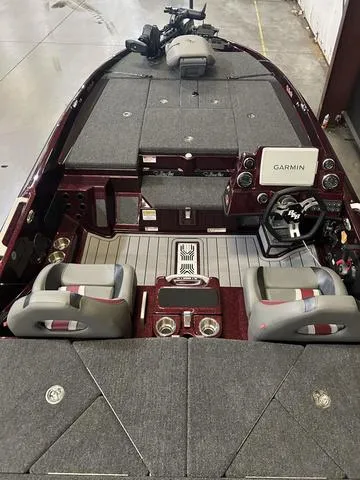 Slide: The Image of Bass Cat Puma STS W/Mercury 250 Pro Xs 2025 - 6