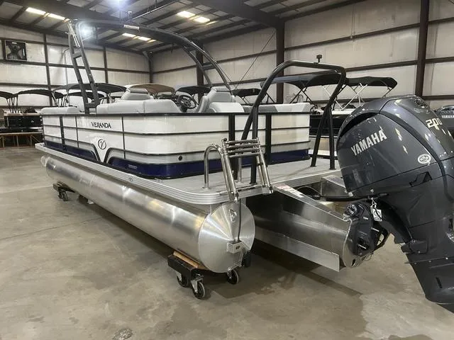 Slide: The Image of Veranda Vista Sport VS 22 RC 2025 - 4