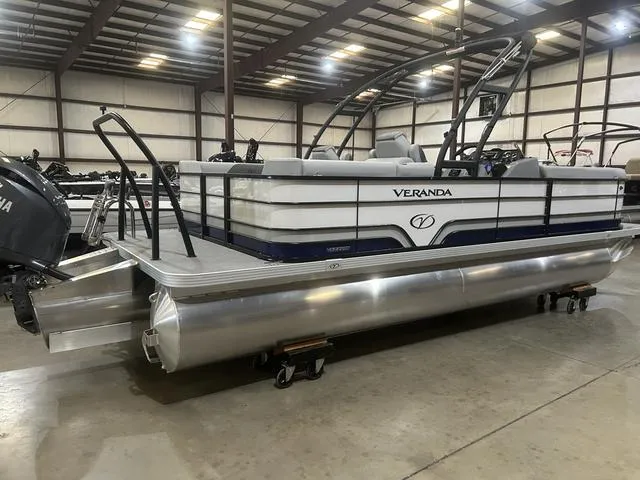 Slide: The Image of Veranda Vista Sport VS 22 RC 2025 - 5