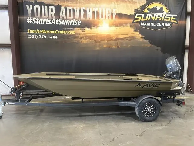 Slide: The Image of Avid Commander 16 W/Yamaha 50 2025 - 1