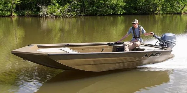 Slide: The Image of Avid Commander 16 W/Yamaha 50 2025 - 2