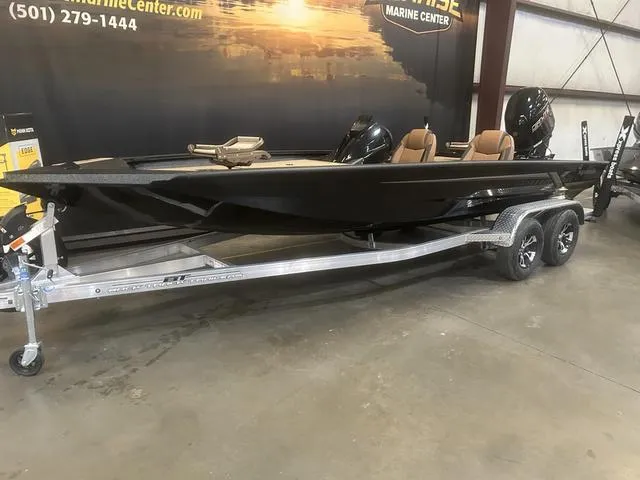 Slide: The Image of Xpress Hyper-Lift Crappie H20C W/Yamaha 17 SHO 2025 - 2