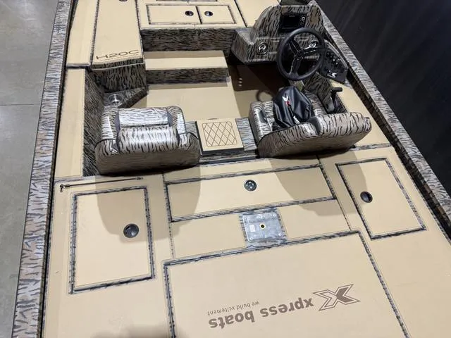 Slide: The Image of Xpress Crappie H20C W/Yamaha 175 "SHO" 2025 - 12