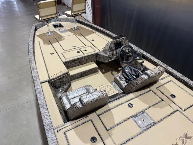 Slide: The Image of Xpress Crappie H20C W/Yamaha 175 "SHO" 2025 - 8