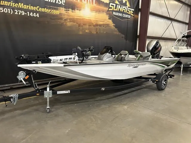 Slide: The Image of G3 Sportsman 1810 PFX W/Yamaha 115 "SHO" 2024 - 2