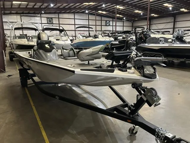 Slide: The Image of G3 Sportsman 1810 PFX W/Yamaha 115 "SHO" 2024 - 3