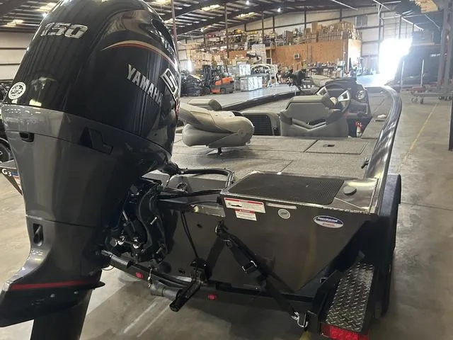 Slide: The Image of 2025 G3 Sportsman 1910 boat with Yamaha 150 "SHO" engine in a warehouse setting. - 4